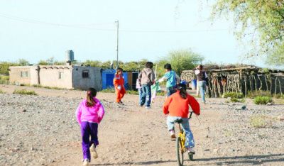 Junto a los vecinos de La Planta el municipio construir� 50 viviendas
