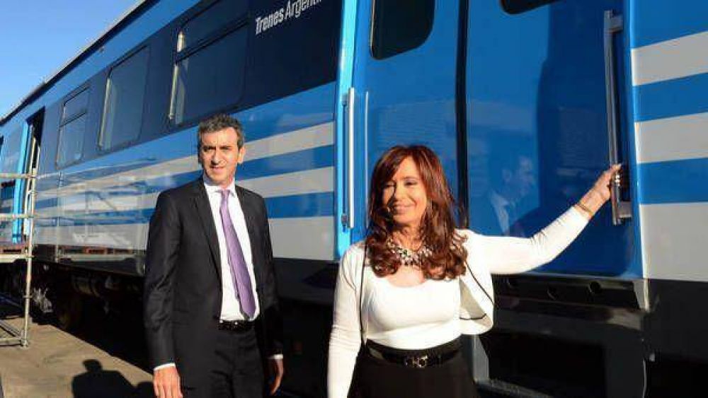 Cristina, Randazzo, Carl�s: tres gestos K para mostrar 