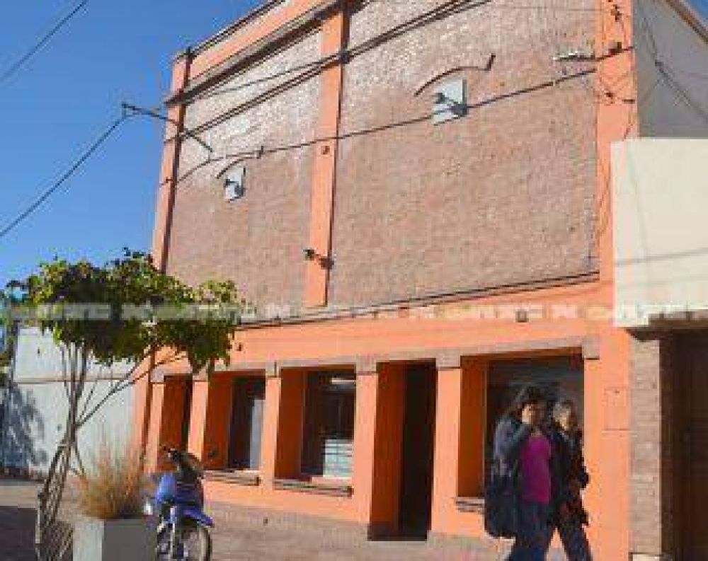 Asaltan a mano armada a panader�a en pleno centro de la ciudad termal