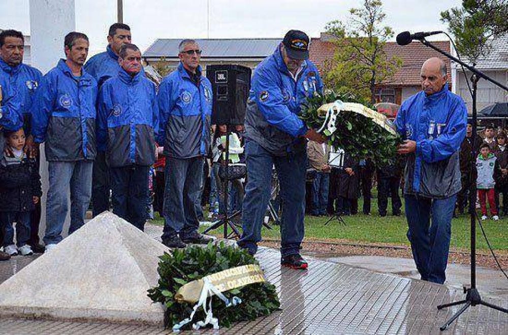 Acto oficial por 33� Aniversario de la Gesta de Malvinas