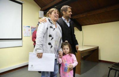 Sciurano entrego 31 decretos de adjudicaci�n de tierras