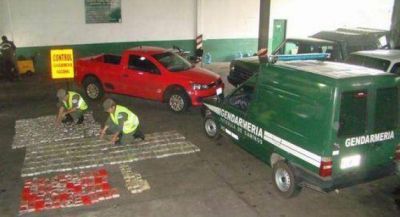 Hallan abandonada una camioneta con ms de 227 kilos de marihuana