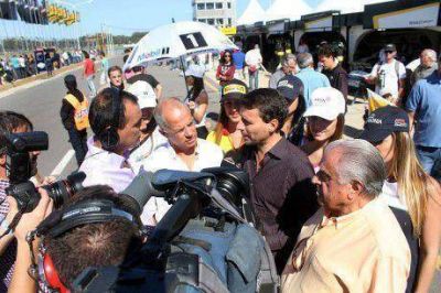 Inauguraron obra de energ�a en el Aut�dromo Eusebio Marcilla de Jun�n