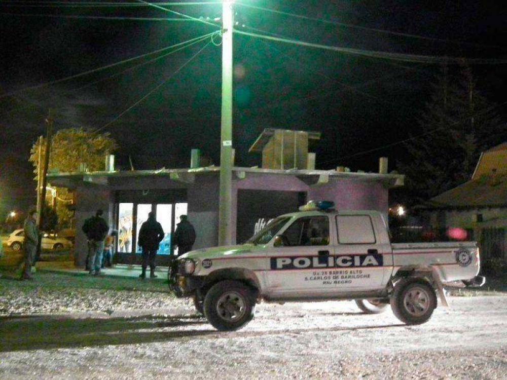 Dos ladrones violentaron un negocio con un criquet, pero fueron atrapados