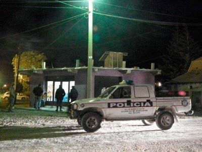 Dos ladrones violentaron un negocio con un criquet, pero fueron atrapados