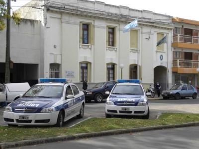 Enfrent� a la Polic�a hacha en mano
