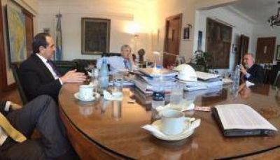 Alperovich gestion� nuevas obras