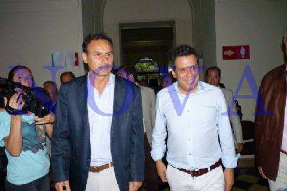 Facundo Manes brind� una charla en el Pasaje Dardo Rocha: 