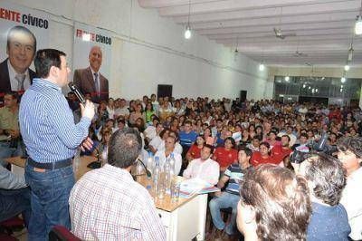 El Senador Zamora encabez� la apertura de la Escuela de Formaci�n Pol�tica del Frente C�vico