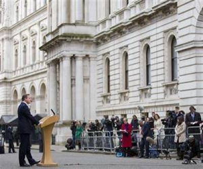 Cameron dio inicio a la campa�a m�s incierta