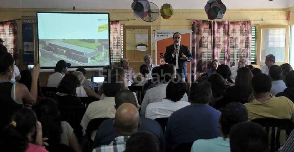 Corral anunci� la construcci�n de un jard�n municipal en Alto Verde