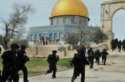 Colonos israel�es irrumpieron en la mezquita Al Aqsa