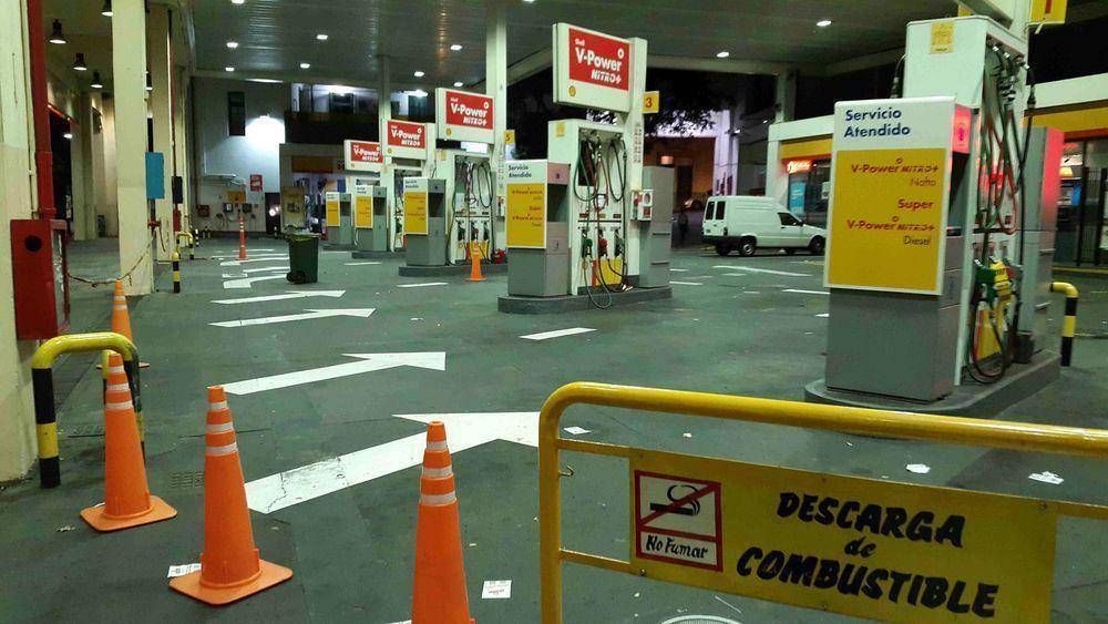 El paro es contundente y ya se habla de nuevas medidas de fuerza