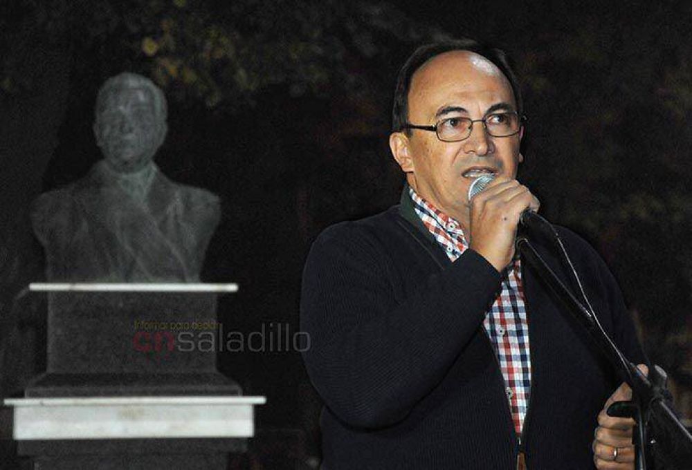 La UCR conmemor un nuevo aniversario del fallecimiento del ex Presidente Ral Alfonsn