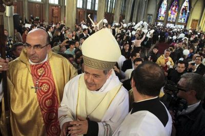 Chile: Vaticano defiende nombramiento de cuestionado obispo