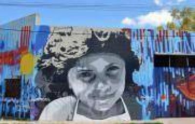 La Plata: Biblioteca popular �Del otro lado del �rbol� celebra cinco a�os de vida