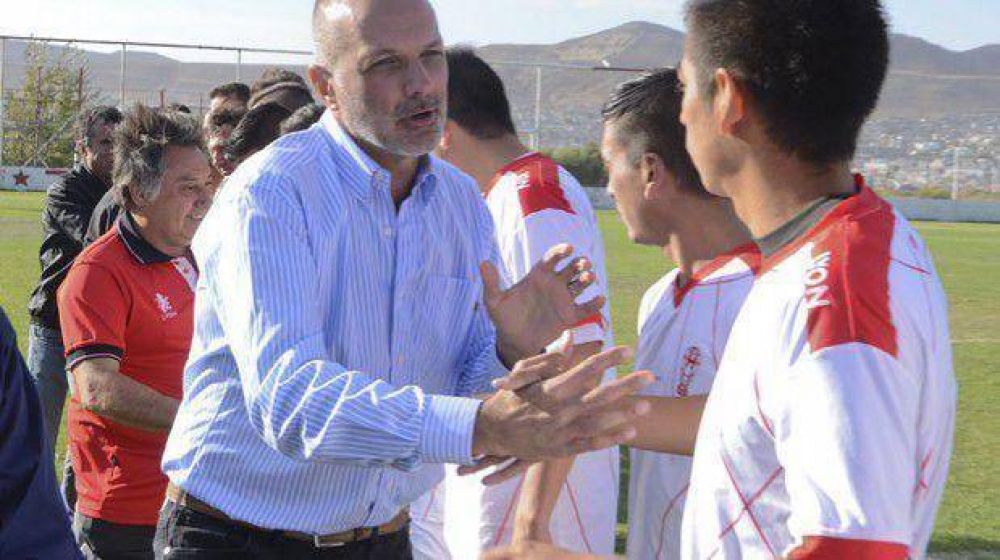 �Me parece bien que comiencen a surgir compa�eros que quieran ser candidatos�