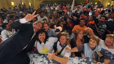 Urribarri en la lista de M�ximo Kirchner