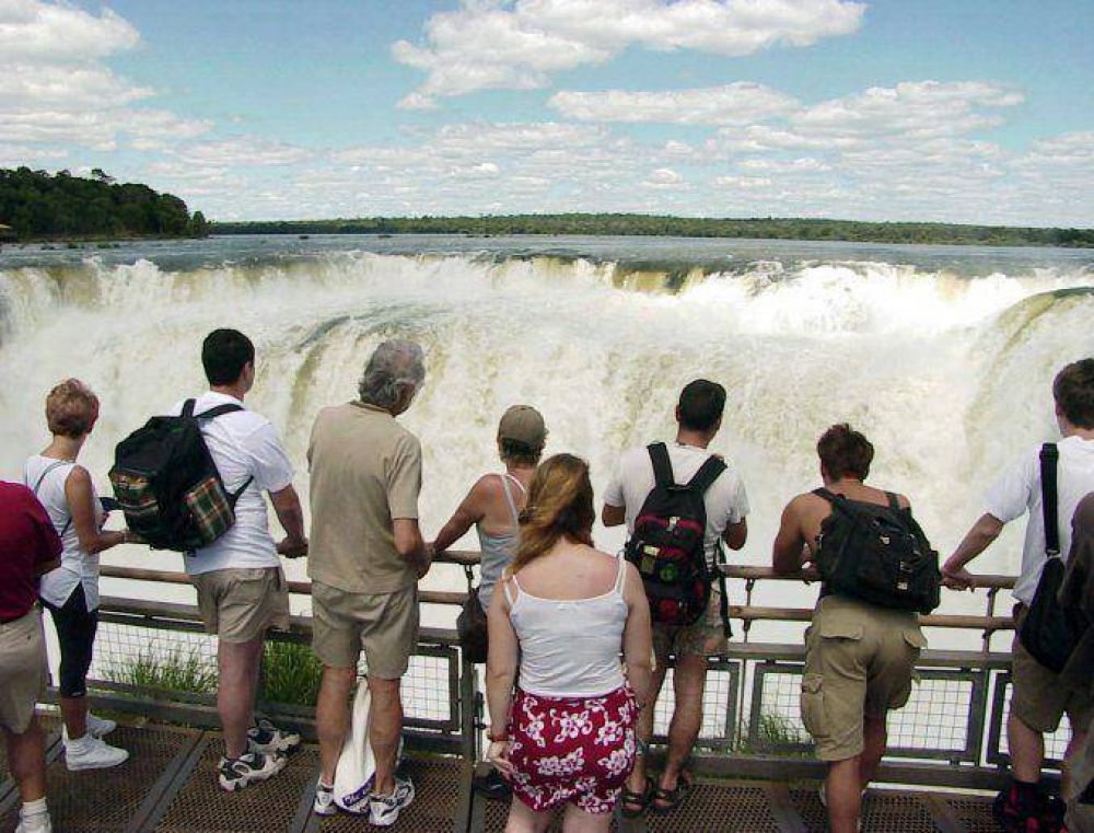 M�s de 2 millones de turistas se movilizar�n durante el feriado por Semana Santa