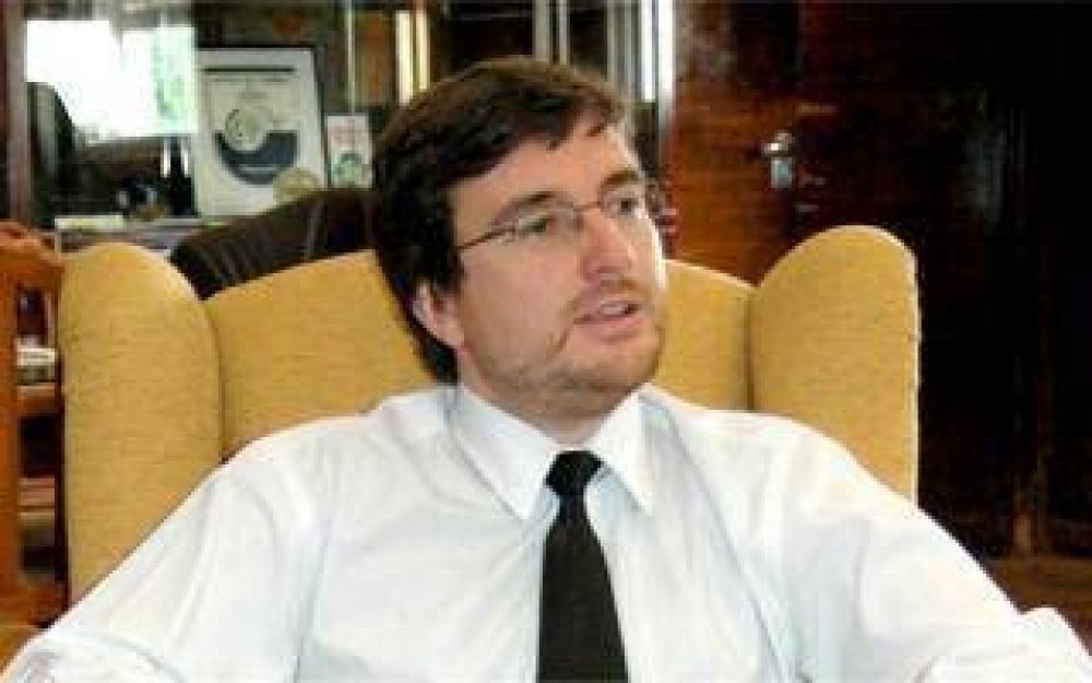 Mor�n: 35% de aumento para Municipales