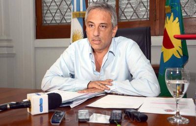 Eseverri acus� a concejales radicales de ejercer 