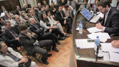 Hern�n Sabbatella y Lucas Ghi dieron inicio al Per�odo de Sesiones Ordinarias