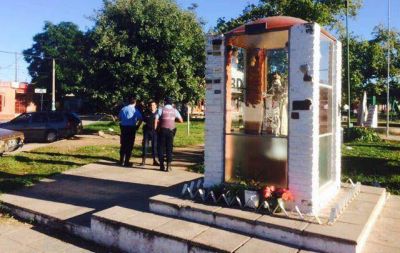 Una joven dio a luz en la Plaza de los Milagros en C�rdoba