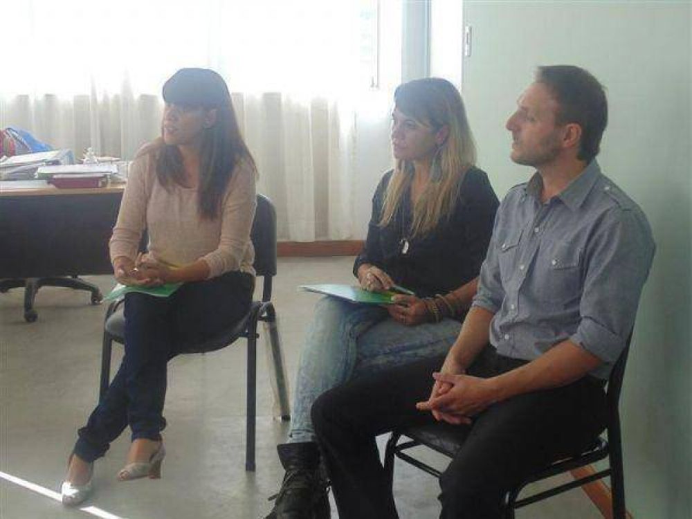 Capacitaron sobre violencia de g�nero a operadores de 108, inspectores y a Patrulla Urbana