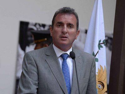 El gobernador responsabiliz� al Naci�n por las demoras en el pago a los estatales