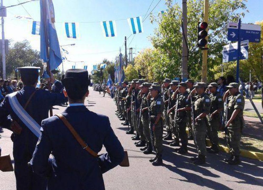 Una multitud homenaje� a los Veteranos y Ca�dos en Malvinas