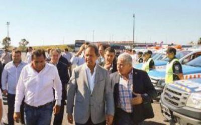 Rutas bonaerenses: Scioli puso en marcha el Operativo Semana Santa