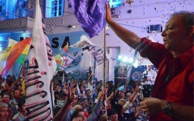 Z�ccaro va por una nueva reelecci�n: �Se acabaron las dudas, voy a ser candidato�