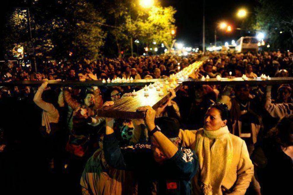 Más de 45 mil personas participarán del Via Crucis en Avenida de Mayo