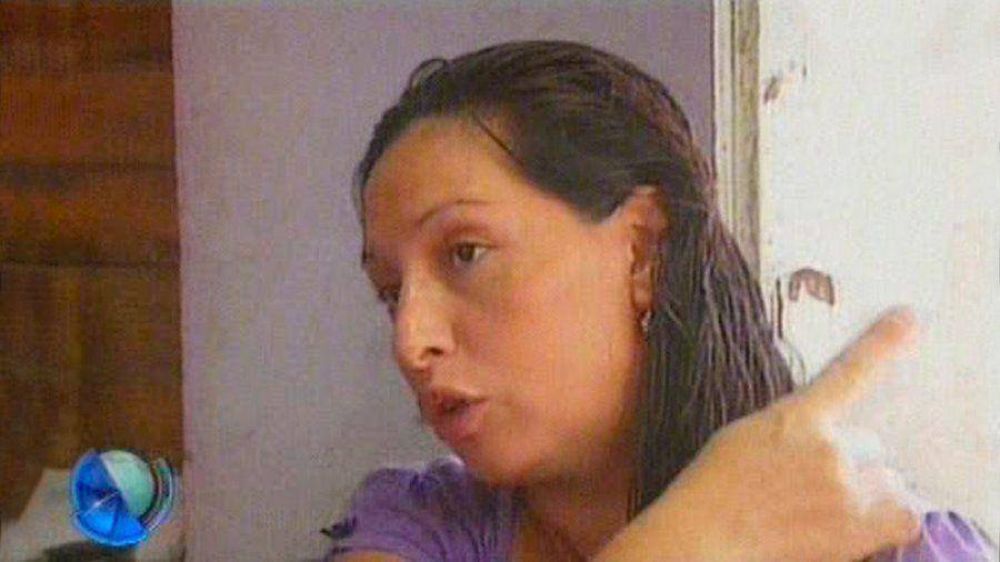 Dice que un vecino bale� a su esposo, vende droga y �manda a pibitos del barrio a robar�