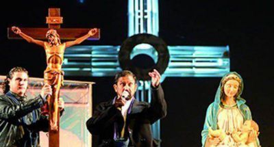 Masivo V�a Crucis del Padre Ignacio