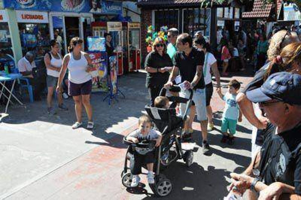 La banquina y el centro comercial, grandes atractivos en Semana Santa