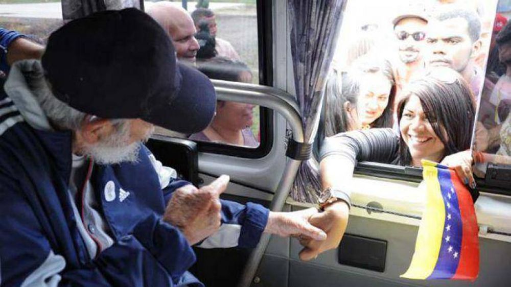 Fidel Castro reapareci� en p�blico