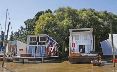 Vivir en el agua: casas flotantes y en contacto con la naturaleza