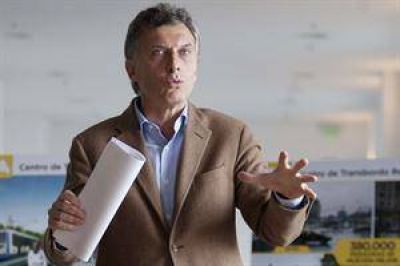 Macri viaja y toma distancia de la tensa interna porte�a