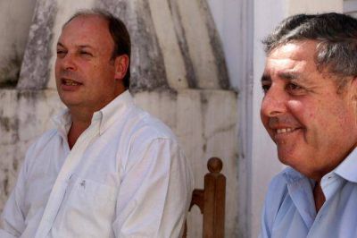 De �ngeli: �Tenemos que preparar j�venes que salgan de la facultad y generen trabajo�