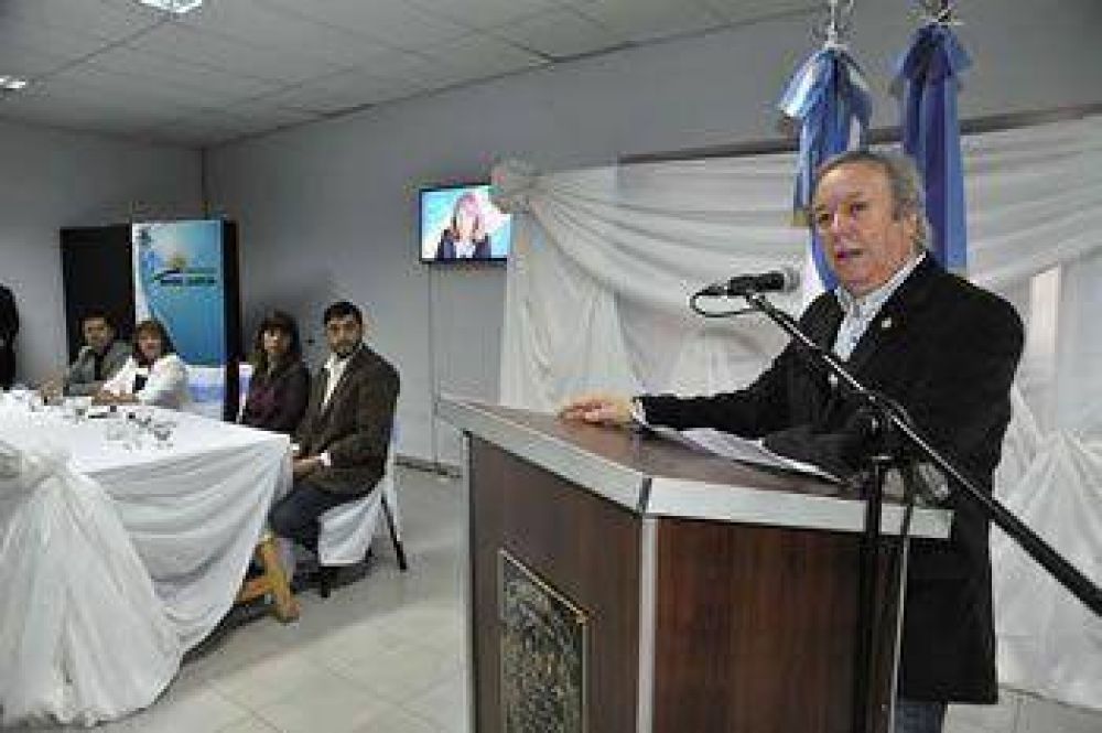 PERALTA CARGO CONTRA CAMUZZI EN PERITO MORENO