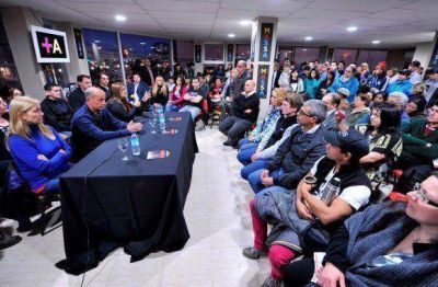 �Federalismo; Soberan�a y Desarrollo fueguino con compromiso en la 19640�