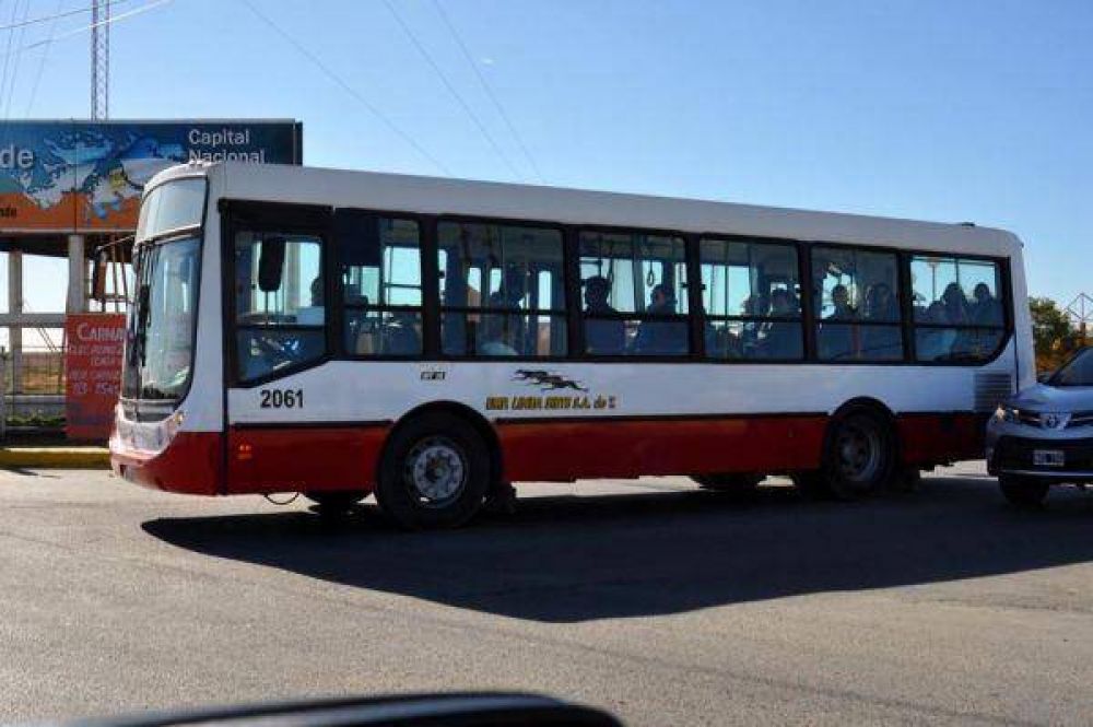 Desde este lunes las diferentes l�neas de colectivos incluir�n el paso por el Hospital 