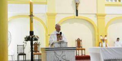 Nazar llam� a �dejar los pensamientos mundanos� en Pascua
