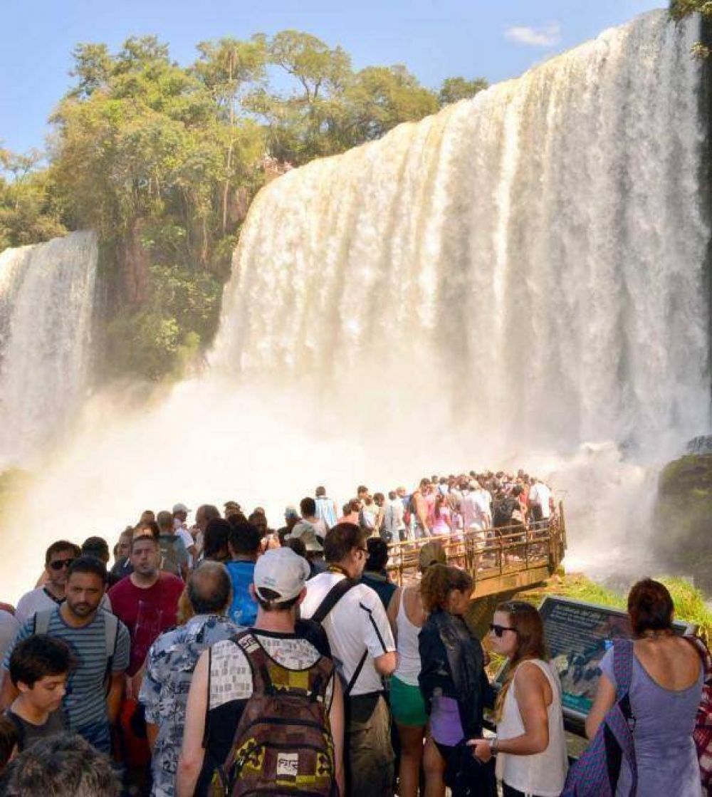 Semana Santa: aument� la cantidad de turistas en las Cataratas
