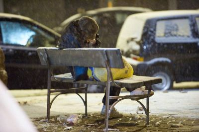 De las duchas a las comidas calientes en T�rmini: reportaje sobre la caridad del Papa en Roma