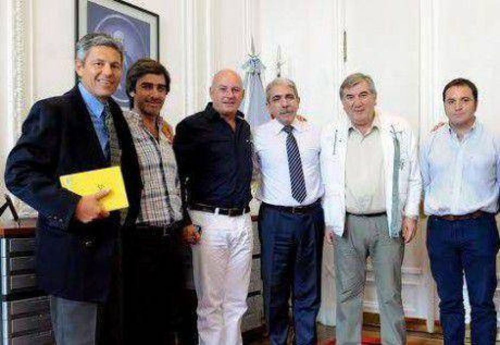 An�bal Fern�ndez recibi� a concejales del FPV de 9 de Julio
