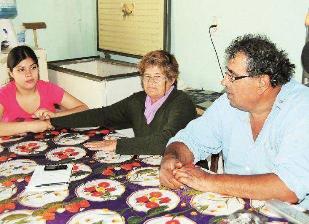 La familia que logr� rescatar a un matrimonio de jubilados