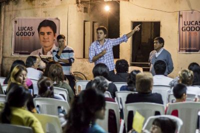 Lucas Godoy Diputado : �Tenemos que defender lo nuestro�