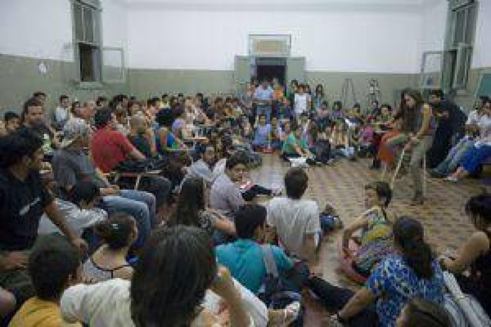 Alumnos del ISAC tomar�n el edificio